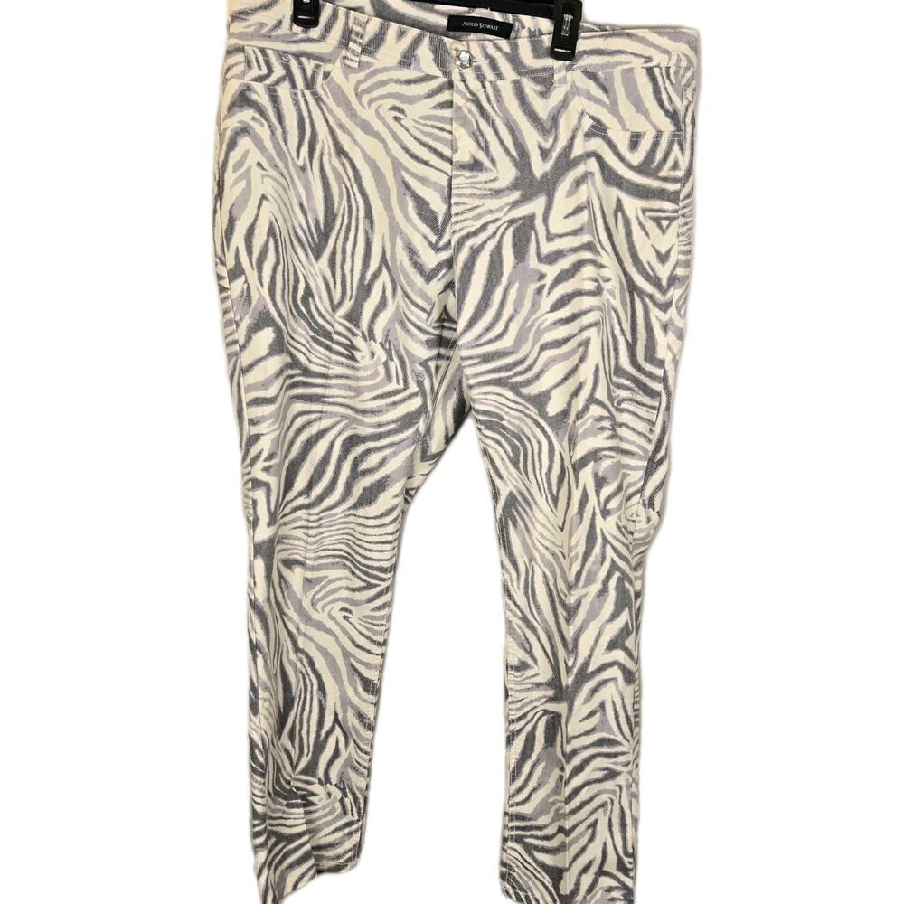 Ashley Stewart Womens Cropped Pants Gray White Zebra Stretch Pockets Plus 18W